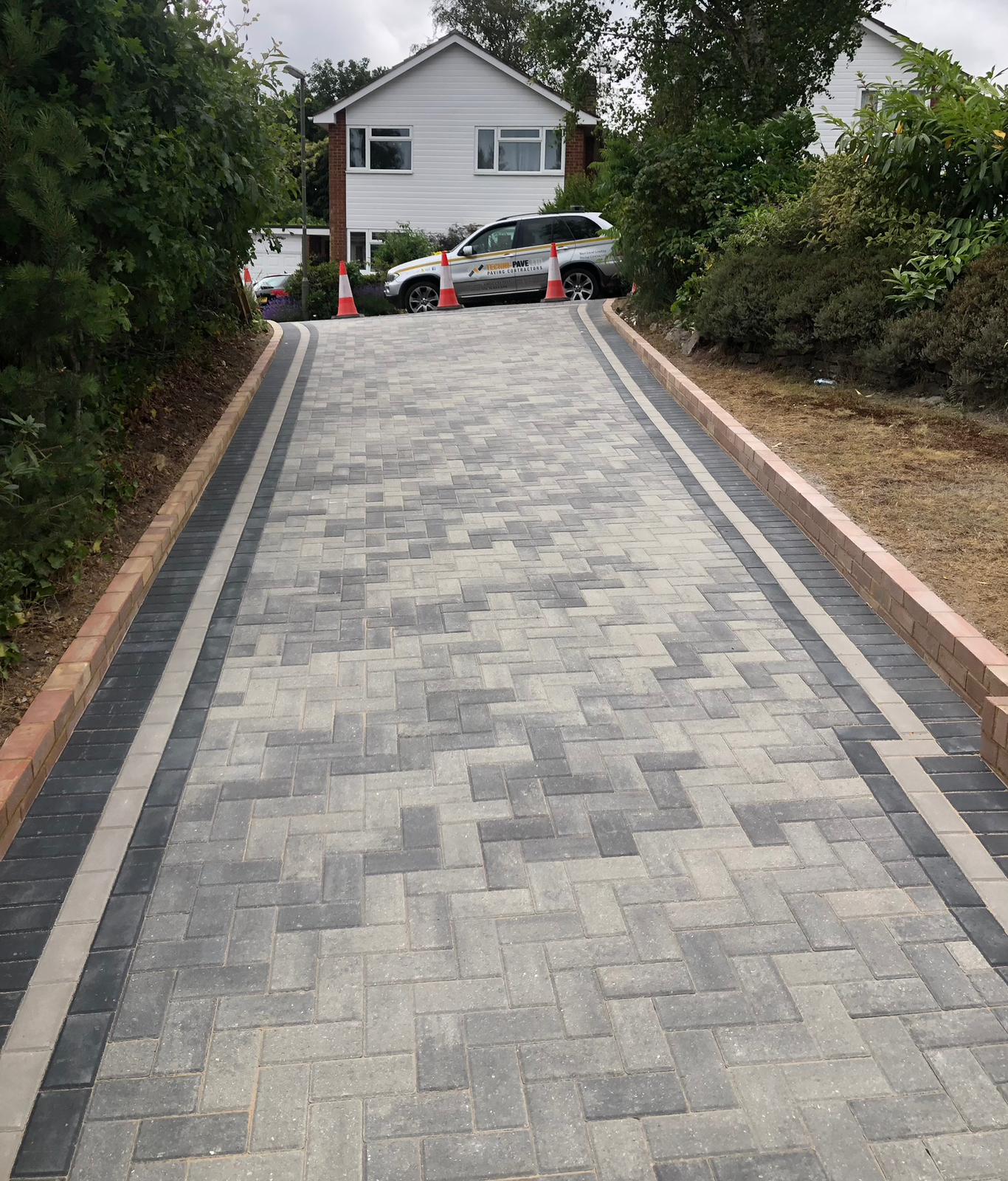 Block paved garden path in Reading